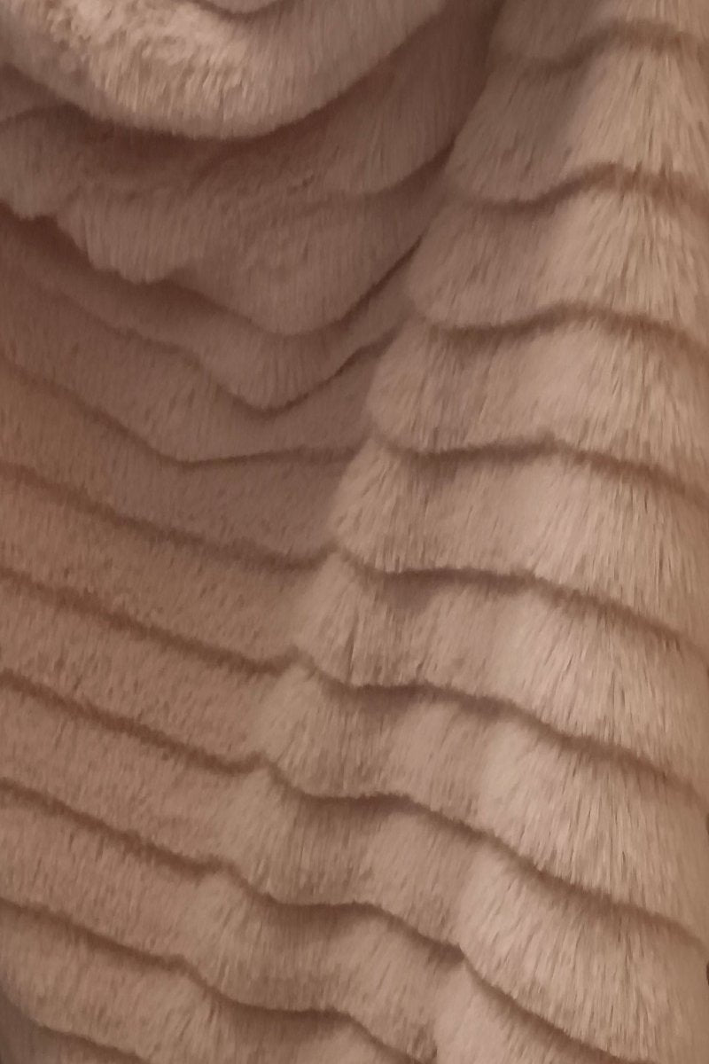 Estola pelo Carla